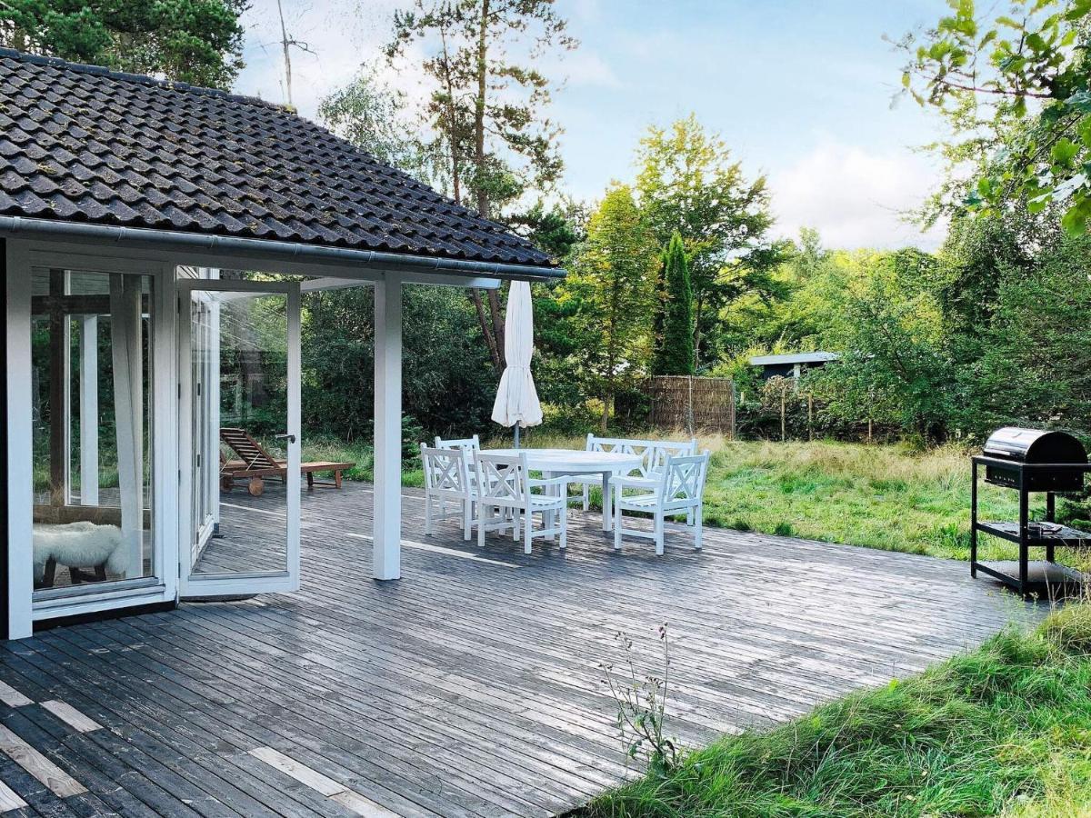 8 Person Holiday Home In Gedser Extérieur photo