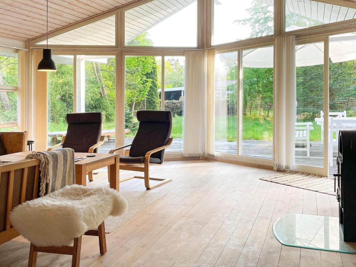 8 Person Holiday Home In Gedser Extérieur photo